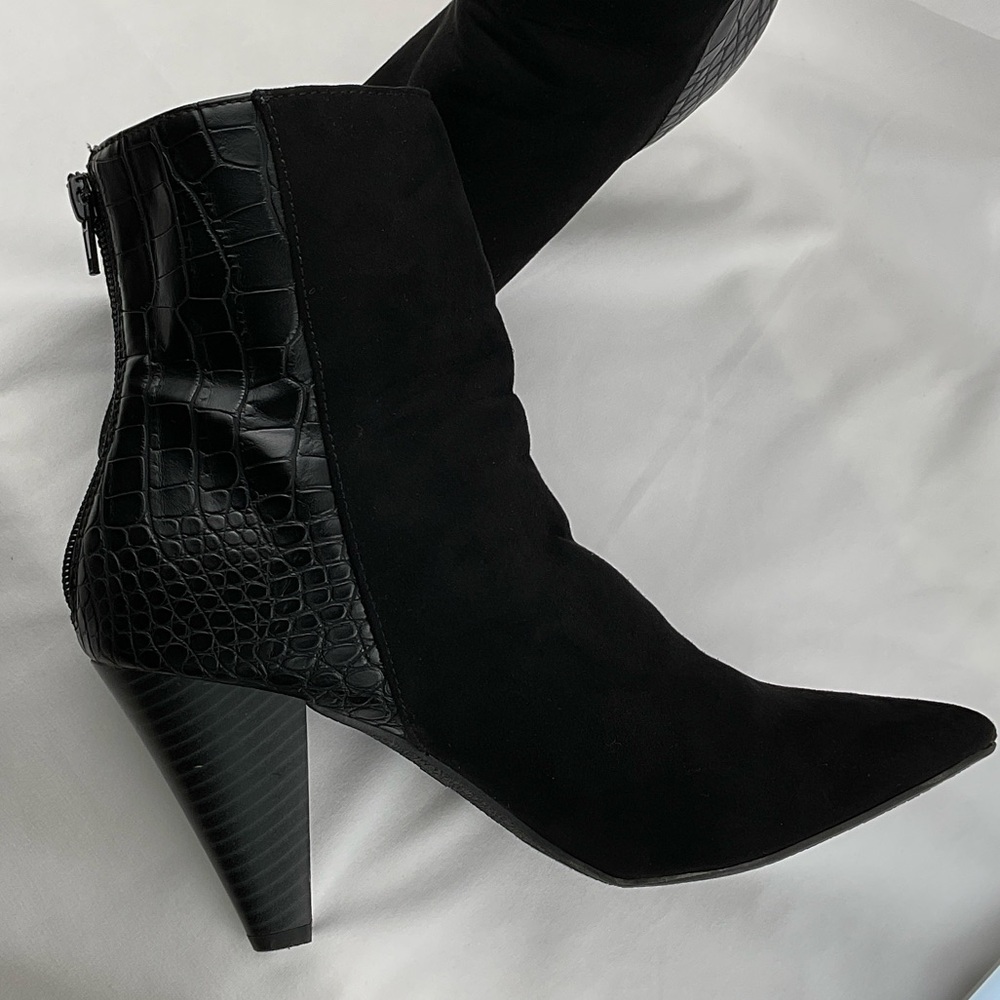 New Directions Black Croc-Embossed‎ Heeled Boots